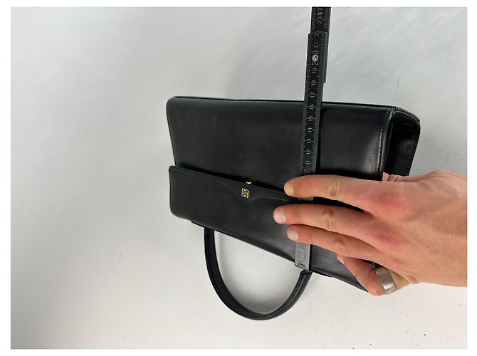 Vintage Givenchy Lederhandtasche Schwarz - Ansicht 11