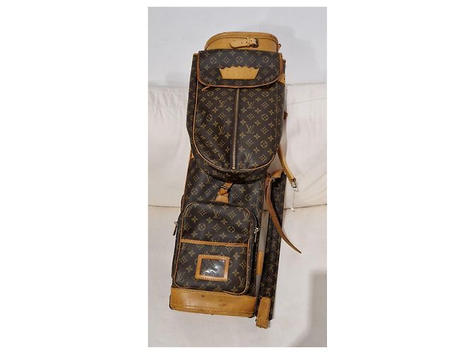Louis Vuitton Monogram Golf Bag Brown - view 17
