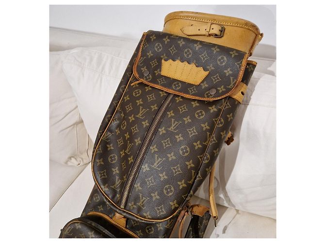 Louis Vuitton Monogram Golf Bag Brown - view 19
