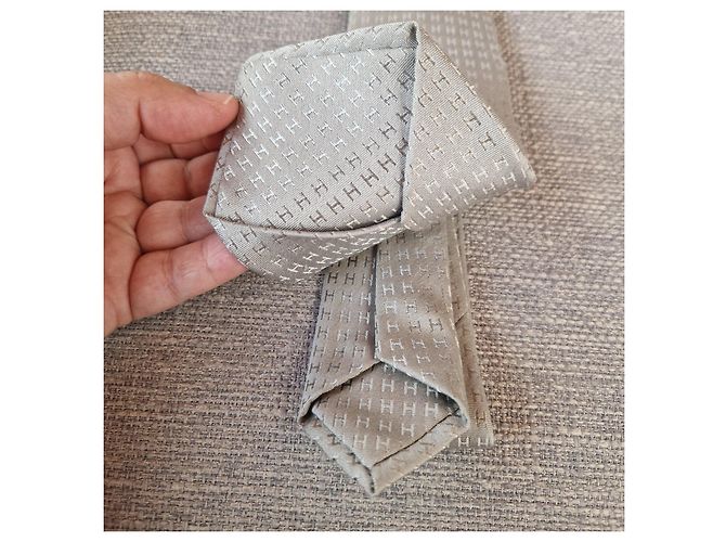Hermès Hermes Gray Silk Tie with H Pattern Grey - view 5