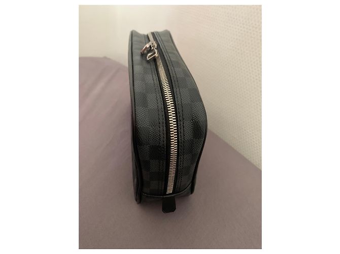 Pochette Louis Vuitton Damier Graphite GM Nero - vista 3