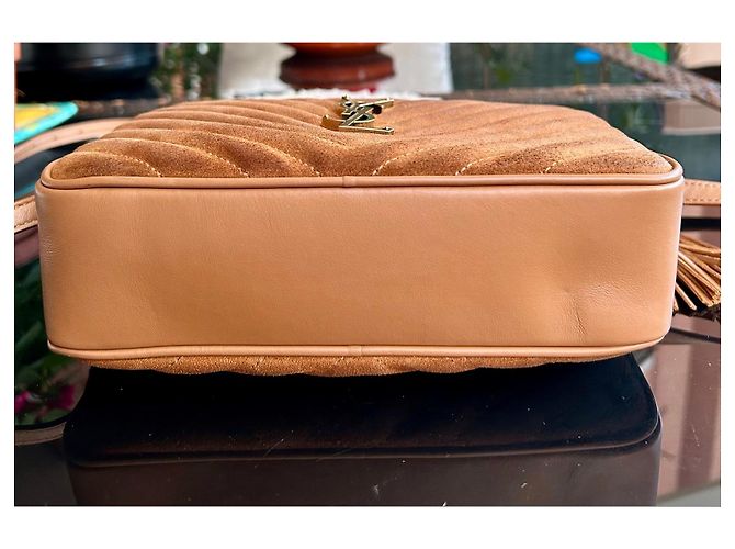 Bolsa transversal Saint Laurent Lou em camurça marrom - vista 11
