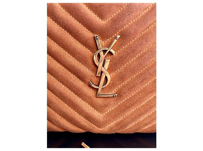 Bolsa transversal Saint Laurent Lou em camurça marrom - vista 3
