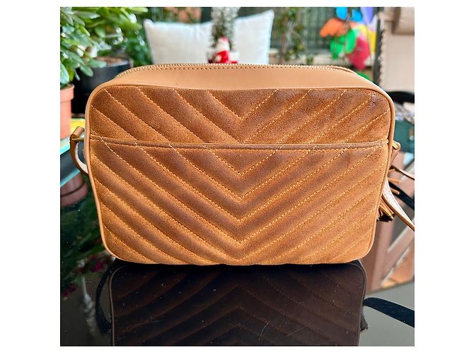 Bolsa transversal Saint Laurent Lou em camurça marrom - vista 5