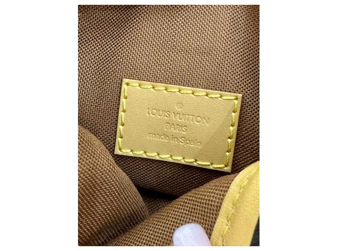 Borsa a tracolla Louis Vuitton fould me pouch Monogram Marrone Monogramma - vista 15