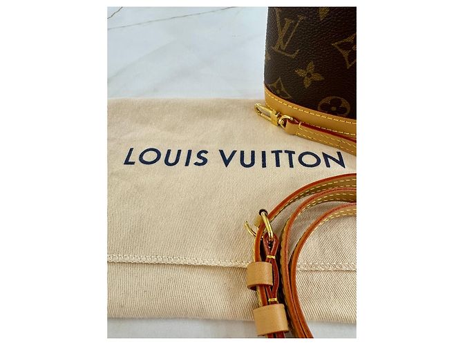 Borsa a tracolla Louis Vuitton fould me pouch Monogram Marrone Monogramma - vista 2
