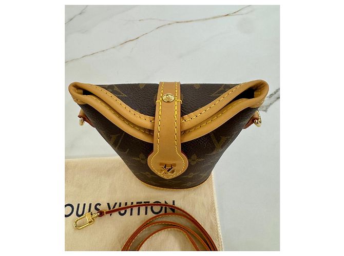 Borsa a tracolla Louis Vuitton fould me pouch Monogram Marrone Monogramma - vista 5