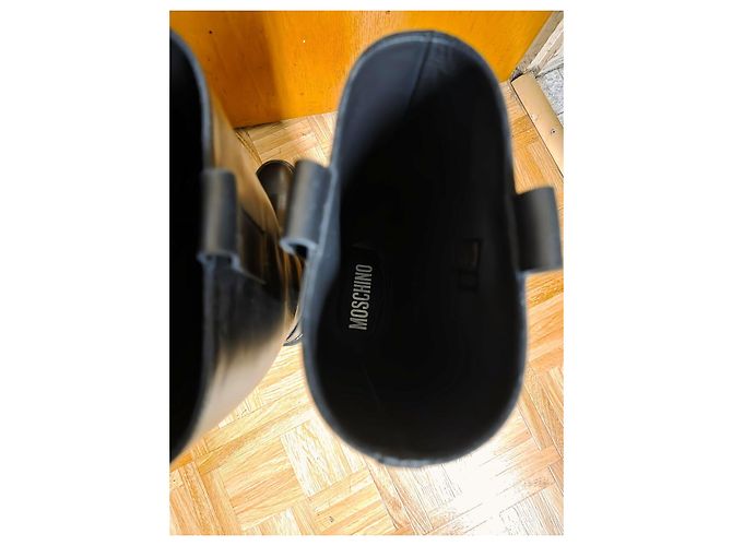 Nuevas botas altas de cuero negro Moschino con logo dorado talla 42 EU - vista 9