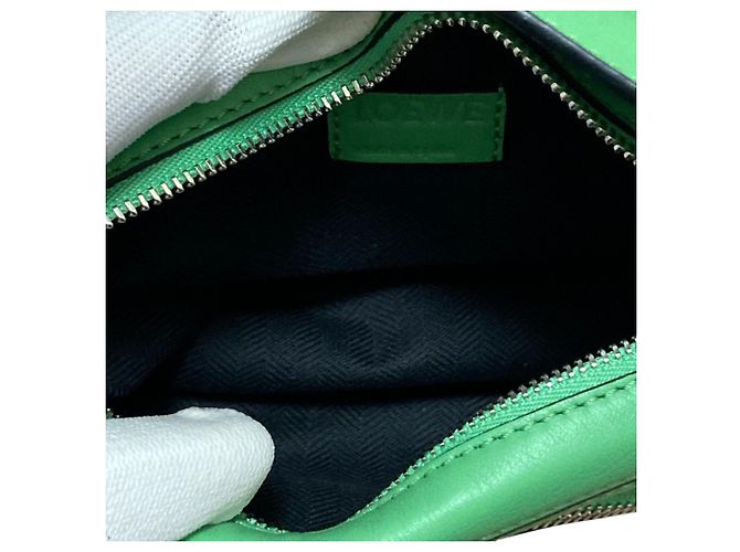 Riñonera Loewe Puzzle Mini en verde - vista 9