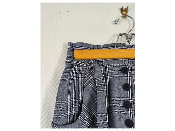 Maje Bermuda xadrez cinza com cinto Preto Branco - vista 4