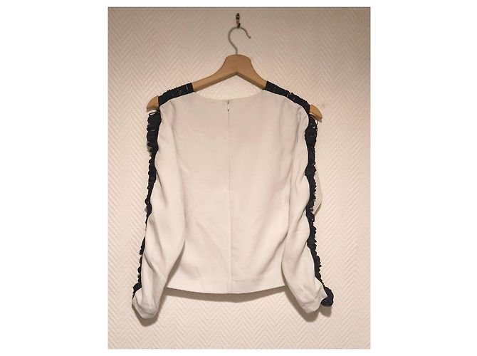 Top blanco Sandro con detalles negros - vista 3