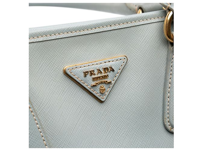 Borsa shopping Prada in Saffiano Lux blu Blu chiaro - vista 8