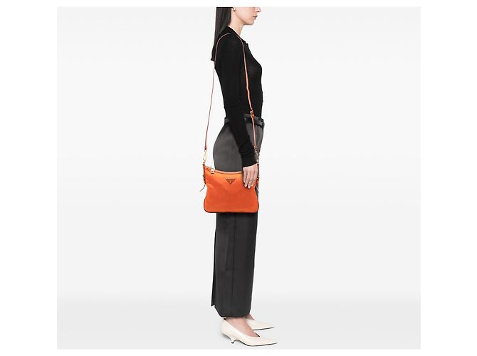 Prada Arancione Saffiano Rifinito Tessuto Borsa a Tracolla con Zip - vista 6