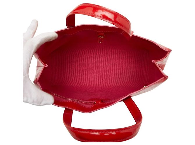Borsa Louis Vuitton Monogram Vernis Wilshire PM Rosso - vista 9