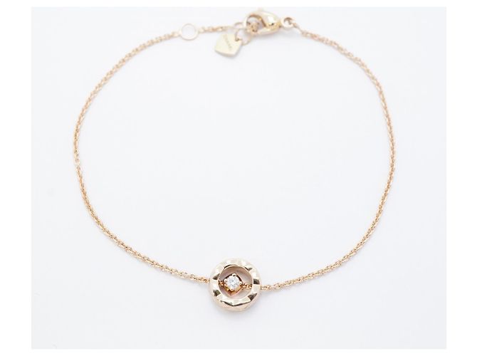 Bracciale Charm Coco Crush di Chanel - vista 3