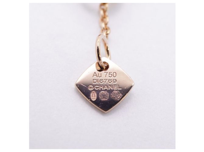 Bracciale Charm Coco Crush di Chanel - vista 6