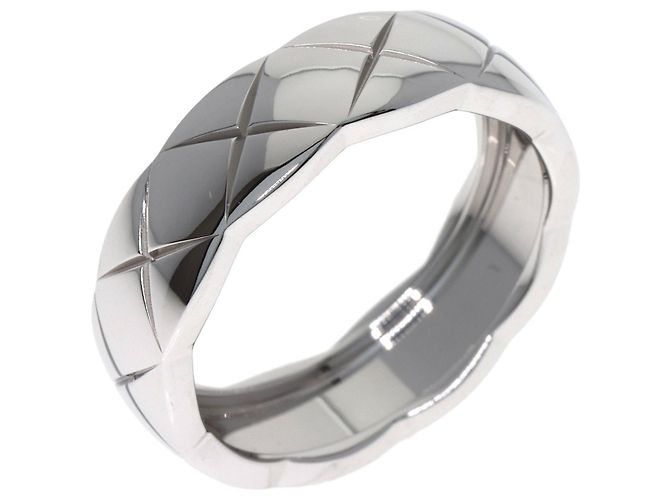 CHANEL Coco Crush Medium Ring in 18K White Gold - view 2