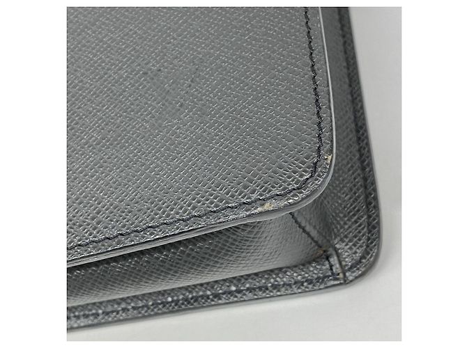 Borsa Laguito Taiga Louis Vuitton Grigio - vista 8