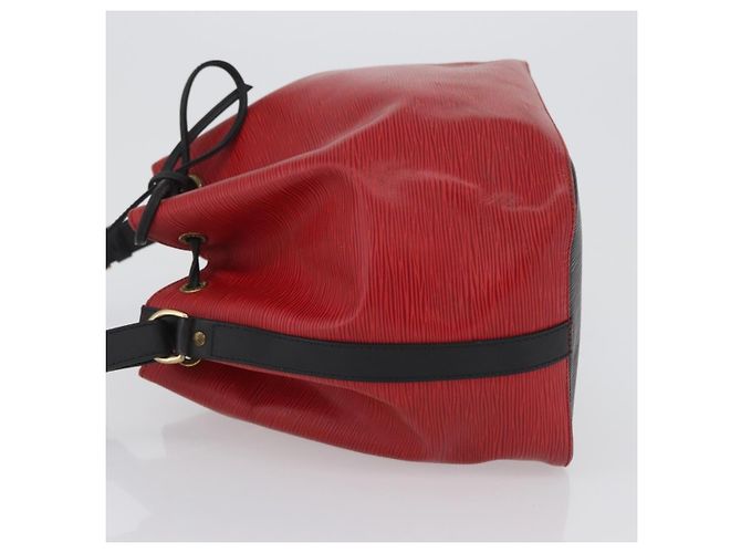 Noe Louis Vuitton Bicolor Petit Noé Handtasche aus Epi-Leder - Ansicht 4