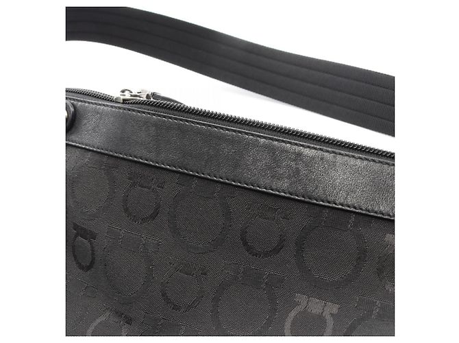 Bolso de Hombro Gancini Salvatore Ferragamo Negro - vista 8
