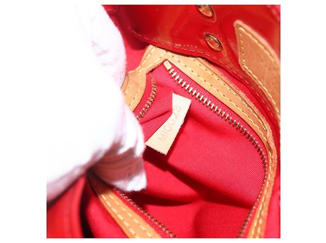Borsa Reade Monogram Vernis PM di Louis Vuitton Rosso - vista 7