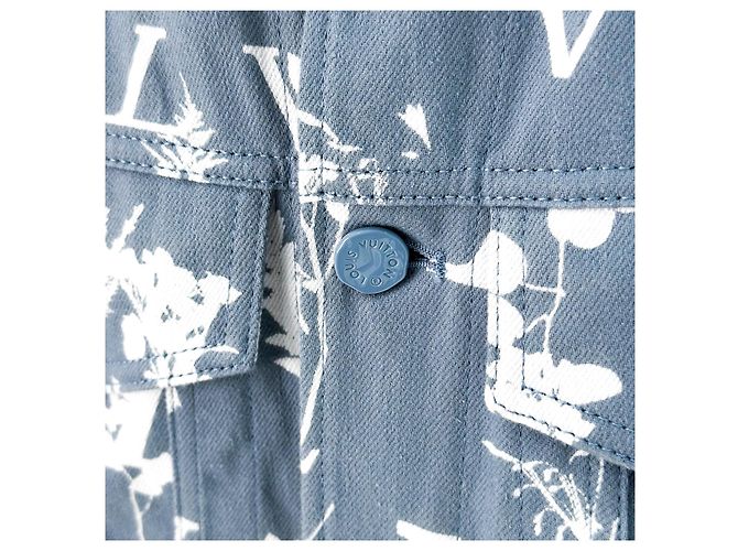 Louis Vuitton Giacca trucker in denim multi-logo DNA Leaf da uomo Blu - vista 4