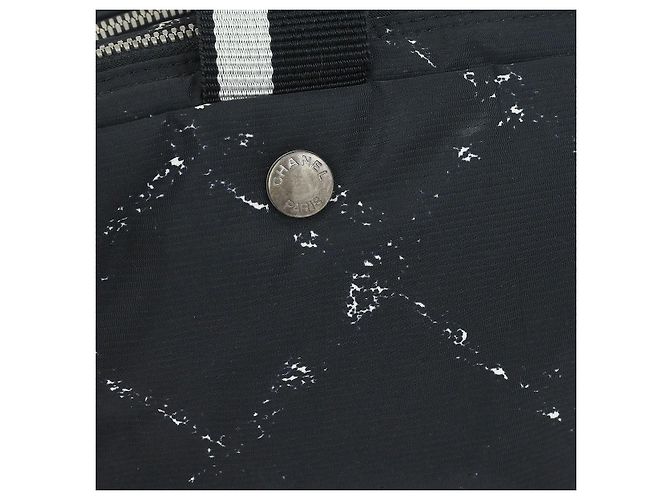 Chanel Travel Line Boston Printed Nylon Small Nero - vista 7