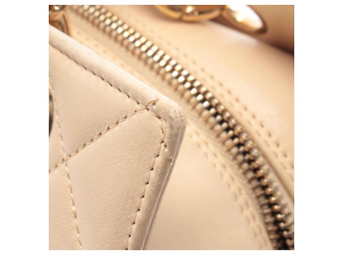 Borsa a Spalla Chanel Matelassé in Pelle di Agnello Beige - vista 10