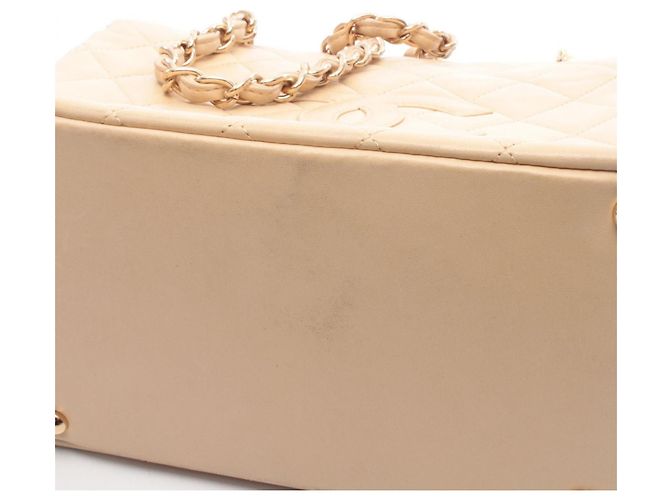 Borsa a Spalla Chanel Matelassé in Pelle di Agnello Beige - vista 12