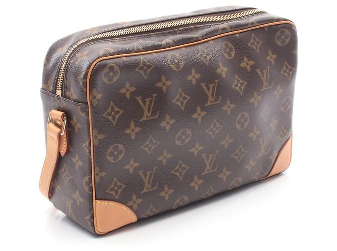 Borsa a Spalla Trocadero 30 Louis Vuitton Marrone - vista 2