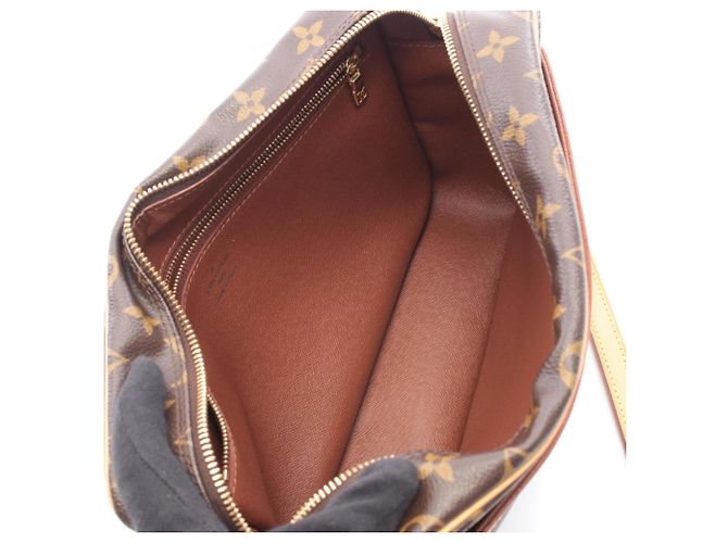 Borsa a Spalla Trocadero 30 Louis Vuitton Marrone - vista 3