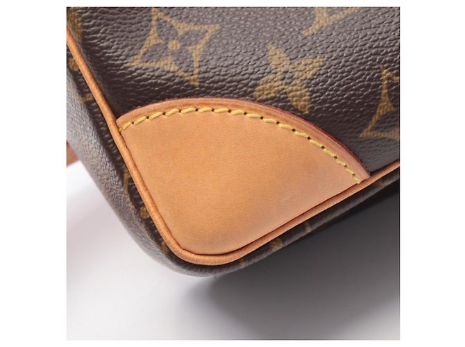 Borsa a Spalla Trocadero 30 Louis Vuitton Marrone - vista 8