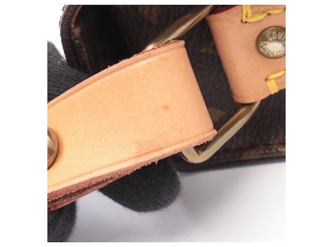 Bolso de Hombro Carte Ciel MM Louis Vuitton Castaño - vista 7