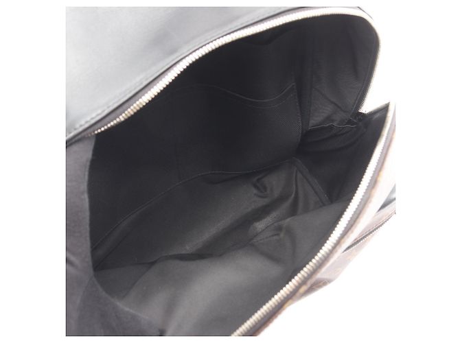Sac à dos/sac à main Louis Vuitton Josh NV Marron Noir - vue 3