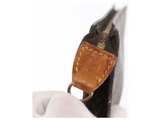 LOUIS VUITTON Monogram Bucket GM Accessory Pouch LV Auth 171581 - view 8