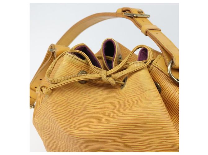 Noe LOUIS VUITTON Borsa a Spalla Petit Noé Epi Gialla M44109 LV Auth 171999 Giallo - vista 10