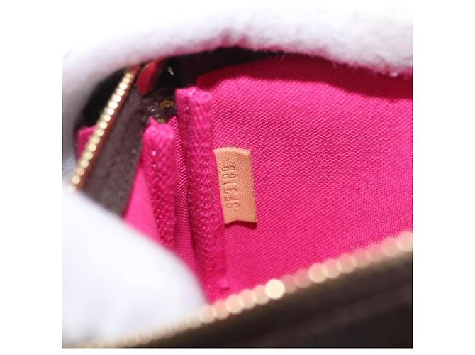 LOUIS VUITTON Mini Pochette Accessori Ski Bear Monogram M67769 168066SAM Monogramma - vista 11