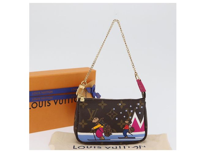 LOUIS VUITTON Mini Pochette Accessori Ski Bear Monogram M67769 168066SAM Monogramma - vista 12