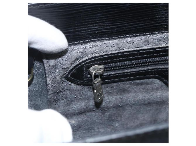 LOUIS VUITTON Sac Plat en Épi Noir M59082 LV Auth BA10662 - vue 20