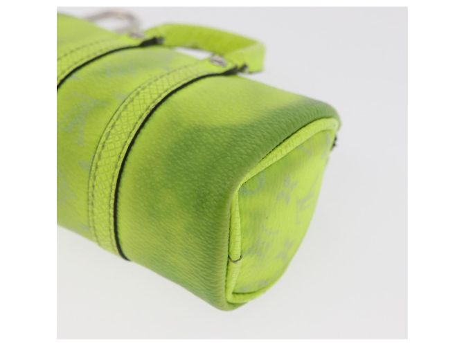 LOUIS VUITTON Taigalama Portachiavi Mini Keepall Charm Giallo M01048 Auth 171192 - vista 16