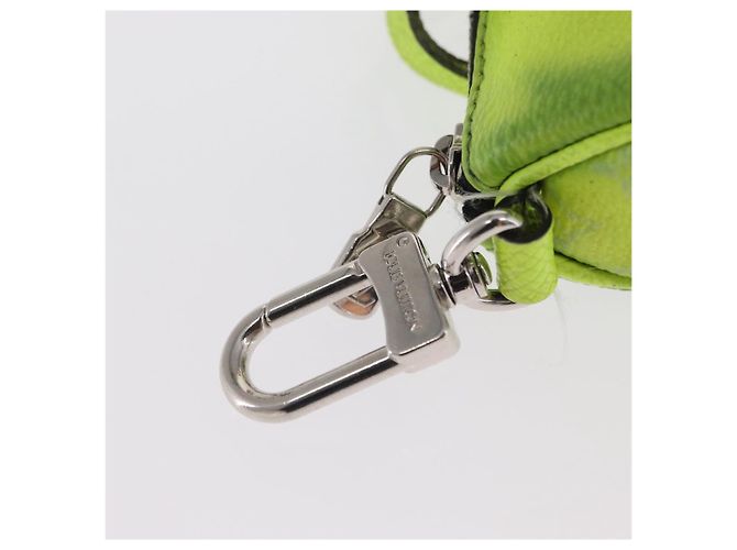 LOUIS VUITTON Taigalama Portachiavi Mini Keepall Charm Giallo M01048 Auth 171192 - vista 17
