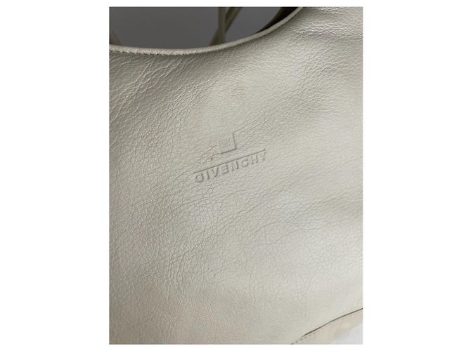 Vintage Givenchy Ledertasche Weiß - Ansicht 3