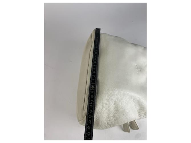 Vintage Givenchy Ledertasche Weiß - Ansicht 9