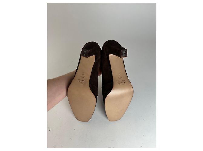 Décolleté in suede vintage Gucci marrone EU36,5 - vista 9