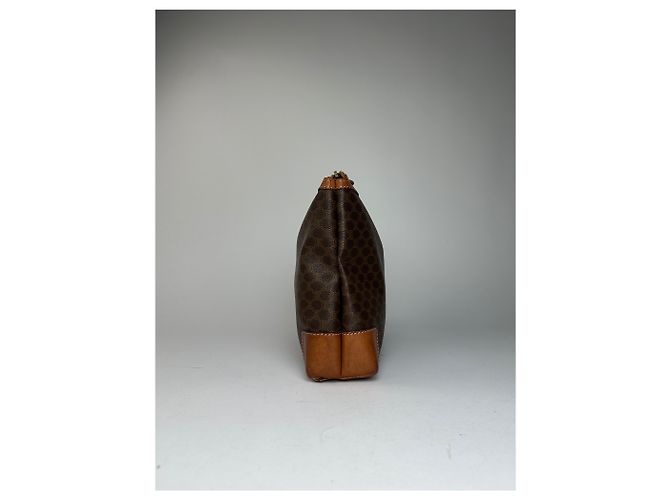 Triomphe Céline Clutch in pelle monogramma Celine Paris vintage marrone - vista 3
