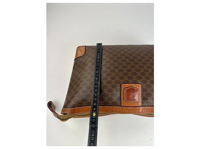Triomphe Céline Clutch in pelle monogramma Celine Paris vintage marrone - vista 7