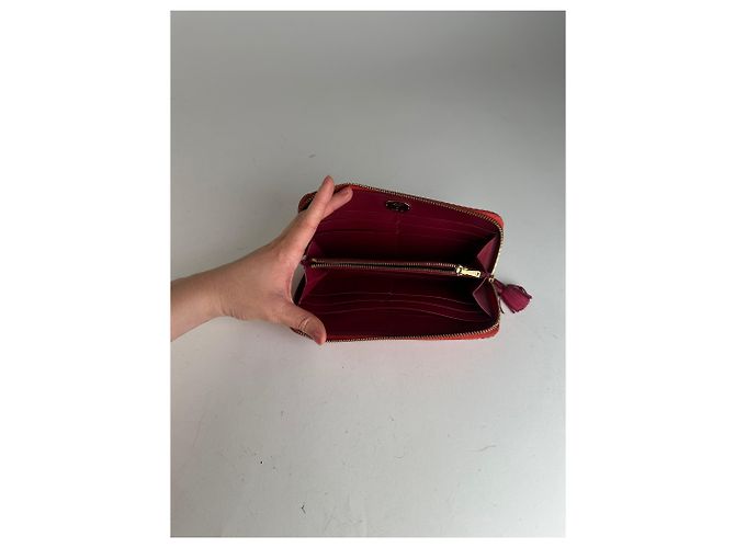 Vintage Loewe Madrid Zippy Wallet Red - view 4