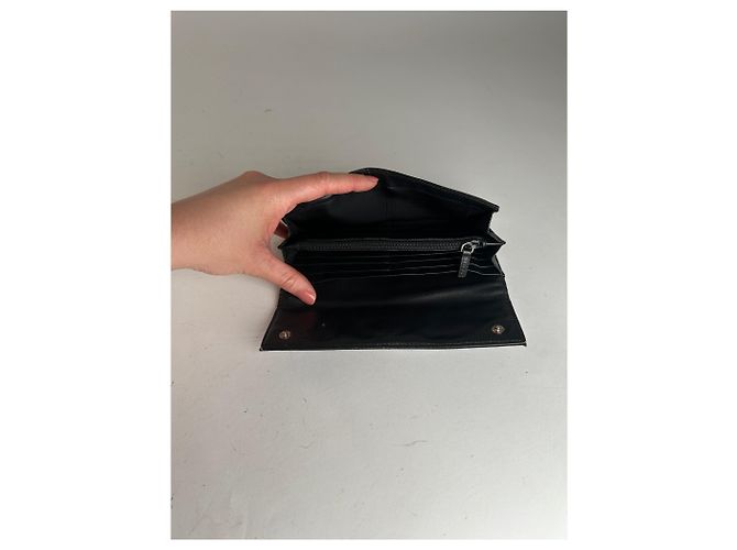 Vintage Prada Triangle Wallet Black - view 4