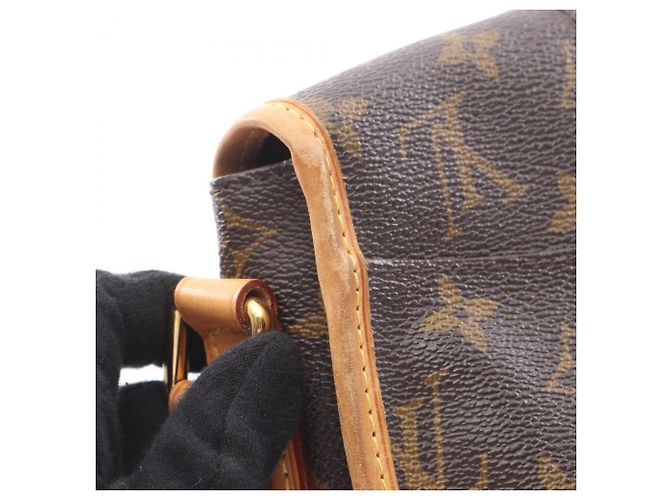 Borsa a Spalla Menilmontant PM Louis Vuitton Marrone - vista 7