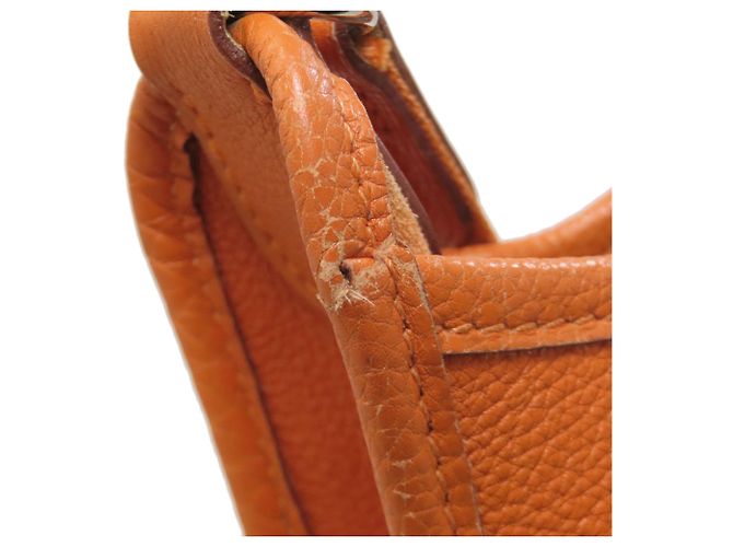 Borsa a Spalla Hermès Vespa PM in Togo Arancione - vista 17